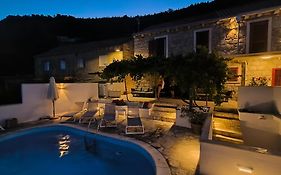 Newly Renovated Stone Villa Smokvica 1892